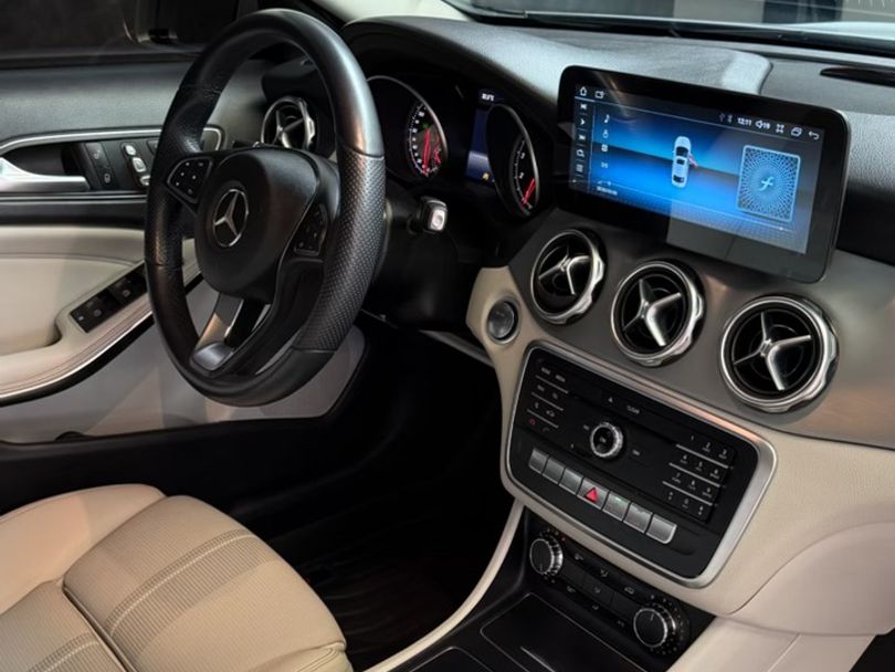 Mercedes GLA 200 Advance 1.6/1.6 TB 16V Flex Aut.