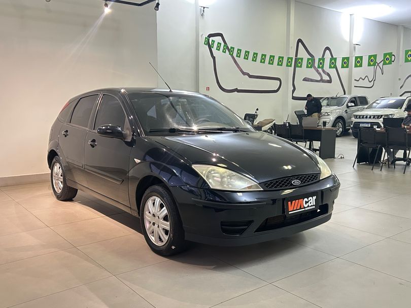 Ford Focus 1.6 S/SE/SE Plus Flex 8V/16V  5p
