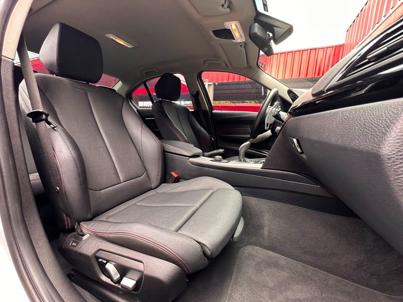 BMW 320iA Modern/Sport TB 2.0/A.Flex/GP 4p