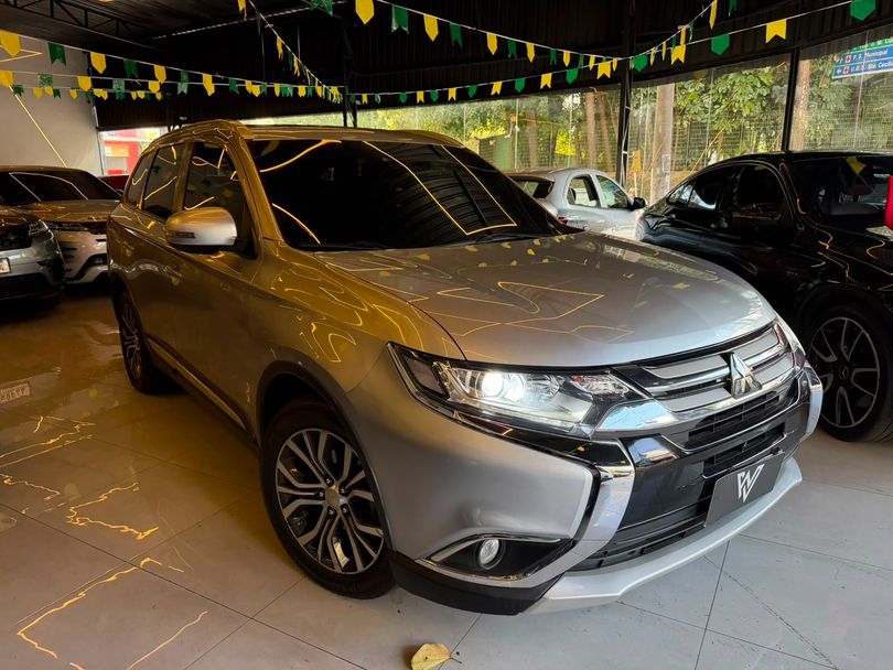 Mitsubishi OUTLANDER 2.0 16V 160cv Aut.