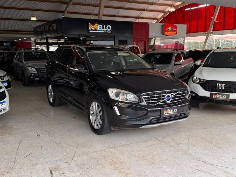 Volvo XC 60 T-5 MOMENTUM 2.0 245cv FWD 5p