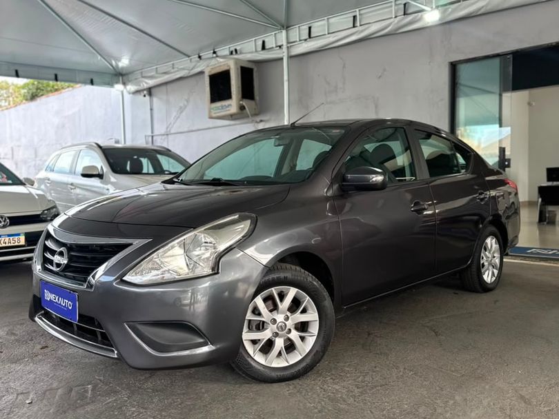 Nissan VERSA SV 1.6 16V FlexStart 4p Aut.