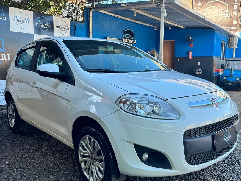 Fiat Palio ESSENCE 1.6 Flex 16V 5p