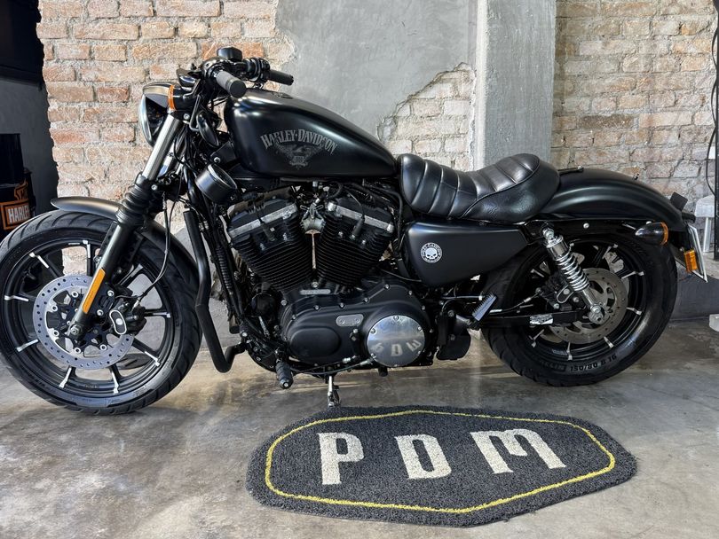 Harley XL 883N IRON