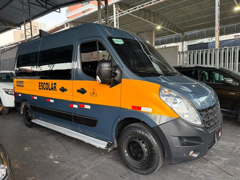 Renault Master 2.3 dCi STD Médio 16L Diesel