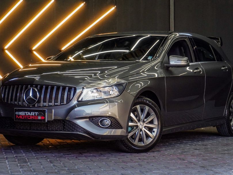 Mercedes Classe A 200 1.6 TB 16V Urban 156cv Aut.