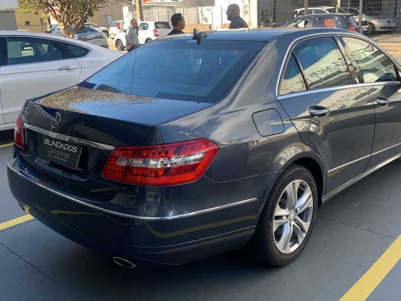 Mercedes E-350 Avant./Avant. Execut. 3.5 V6 272cv