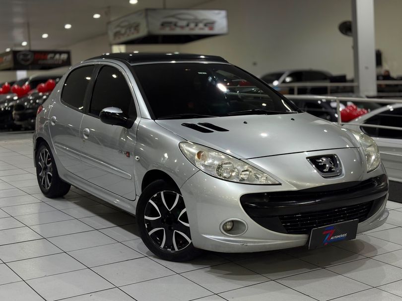 Peugeot 207 QUIKSILVER 1.4 Flex 8V 5p