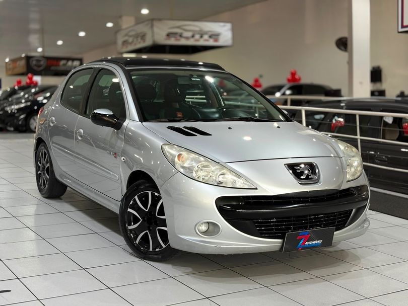 Peugeot 207 QUIKSILVER 1.4 Flex 8V 5p