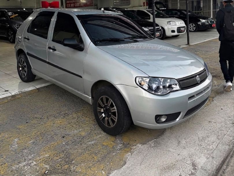 Fiat Palio Celebration 1.0 Fire Flex 8V 4p