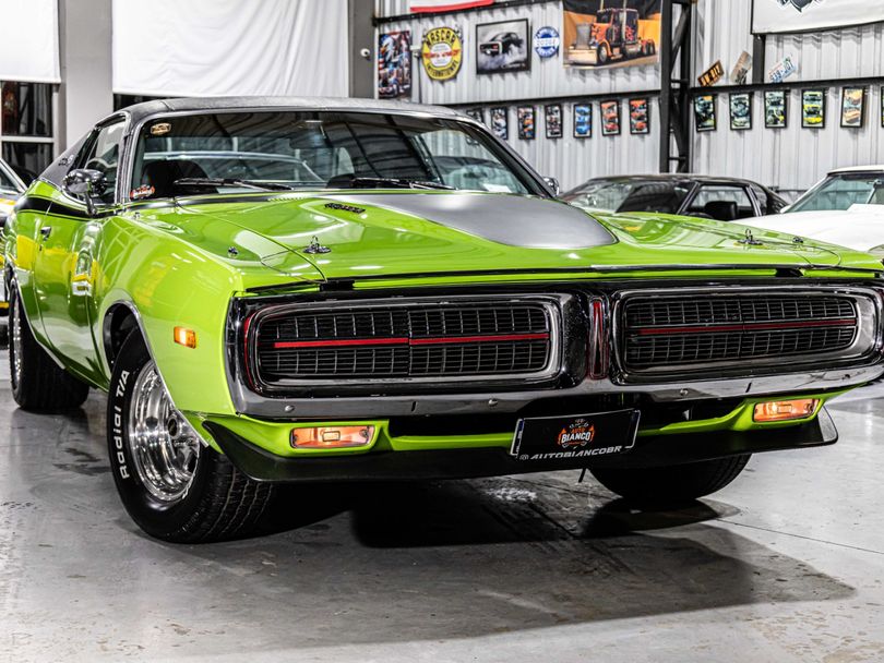 Dodge SE