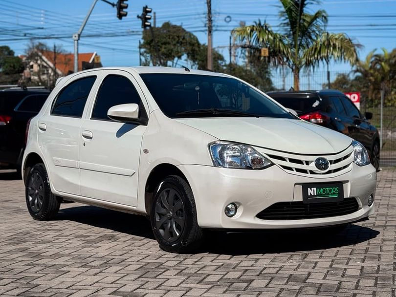 Toyota ETIOS X 1.3 Flex 16V 5p Mec.