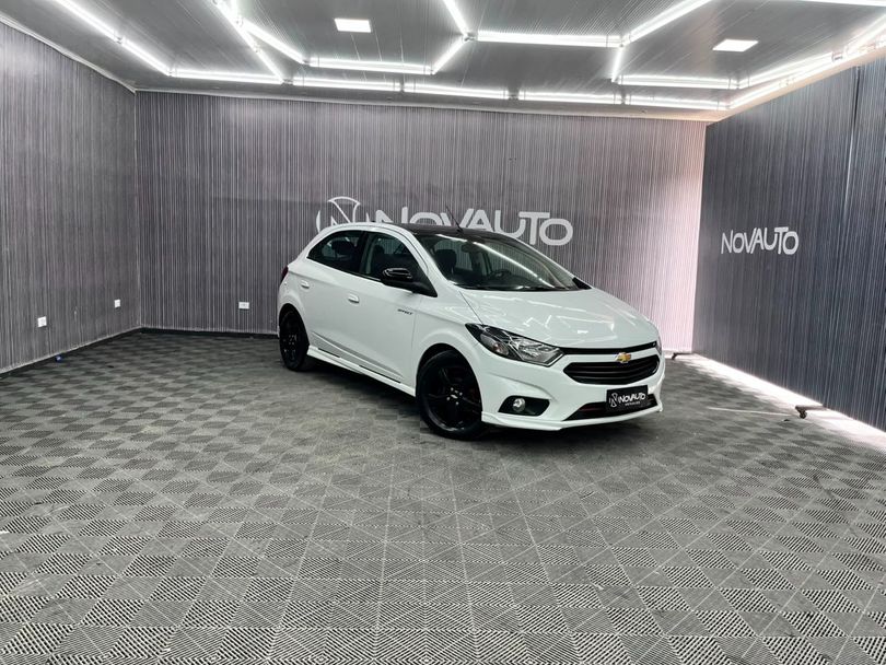 Chevrolet ONIX HATCH EFFECT 1.4 8V F.Power 5p Mec.