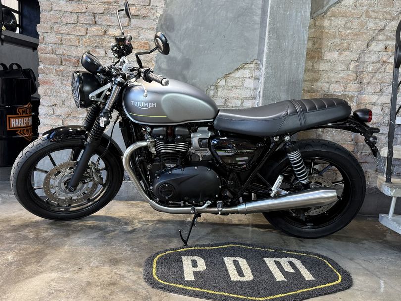TRIUMPH Speed Twin 900cc