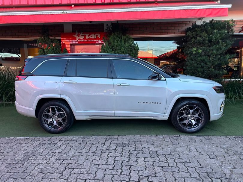 Jeep Commander Overland T270 1.3 TB Flex Aut.
