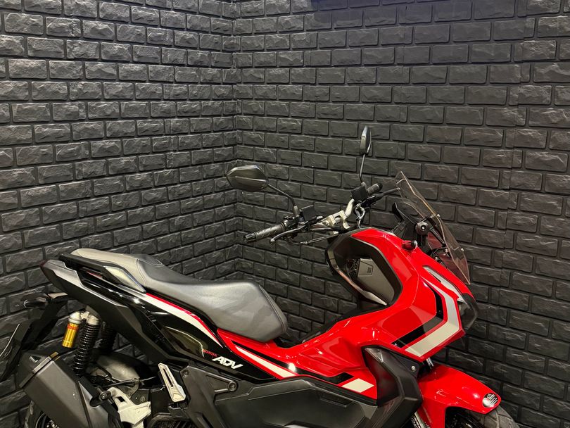 HONDA ADV 150