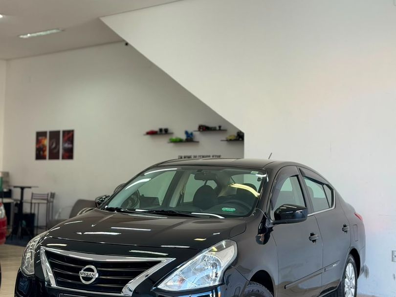 Nissan VERSA SV 1.6 16V FlexStart 4p Mec.