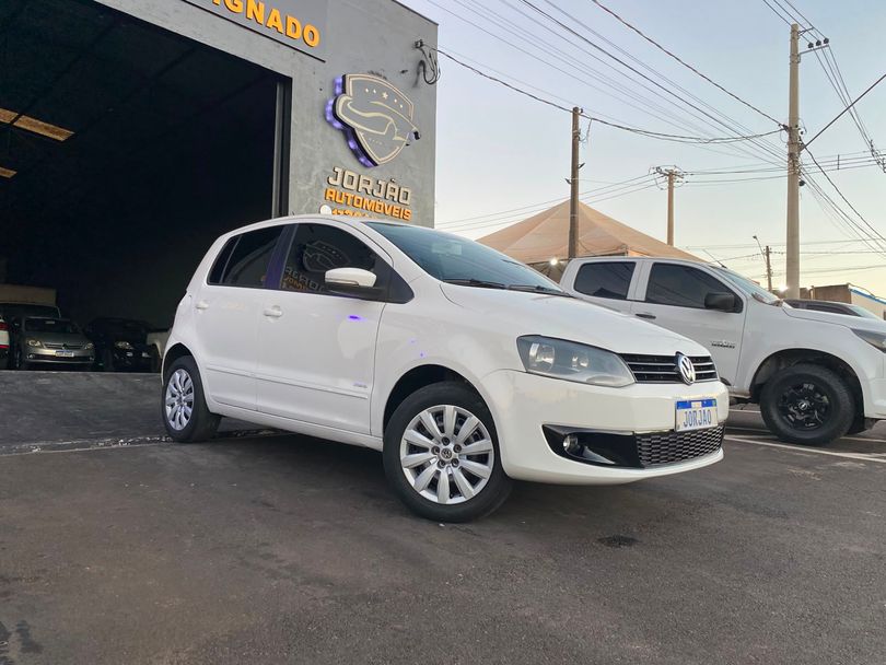 VolksWagen Fox 1.6 Mi Total Flex 8V 5p
