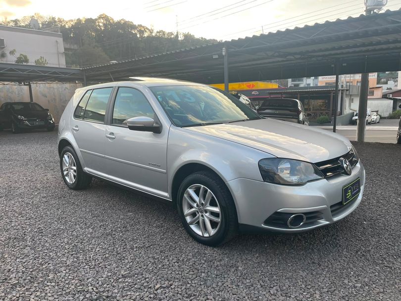 VolksWagen Golf Sportline 1.6 Mi Total Flex 8V 4p