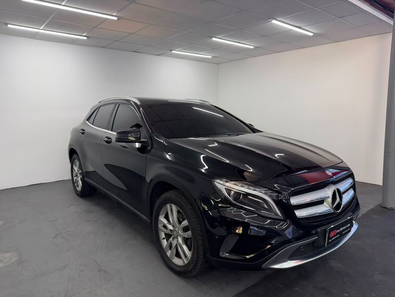 Mercedes GLA 200 Advance 1.6/1.6 TB 16V Flex Aut.