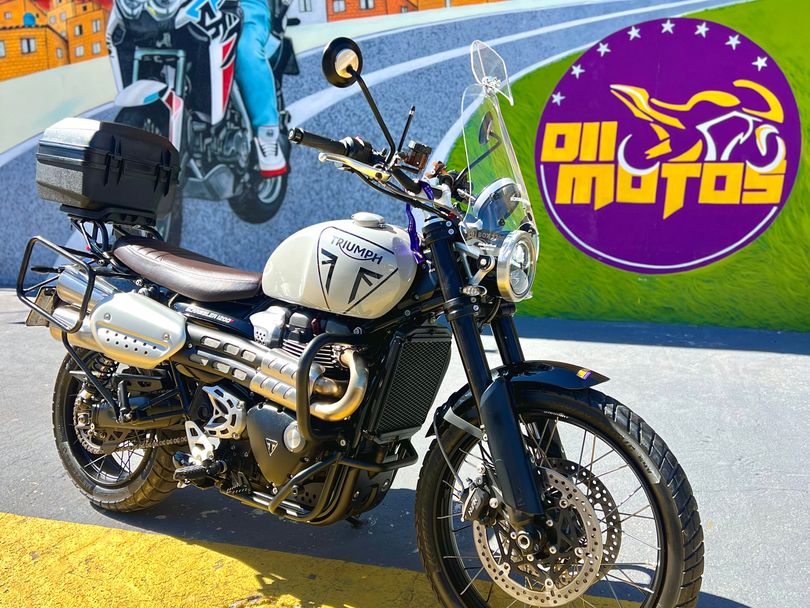 TRIUMPH SCRAMBLER 1200 X
