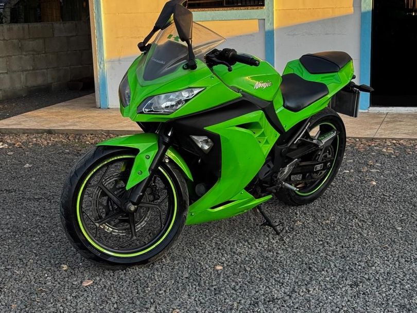 KAWASAKI NINJA 300