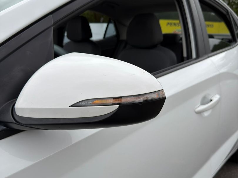 Hyundai HB20S Comfort Plus 1.0 Flex 12V Mec.