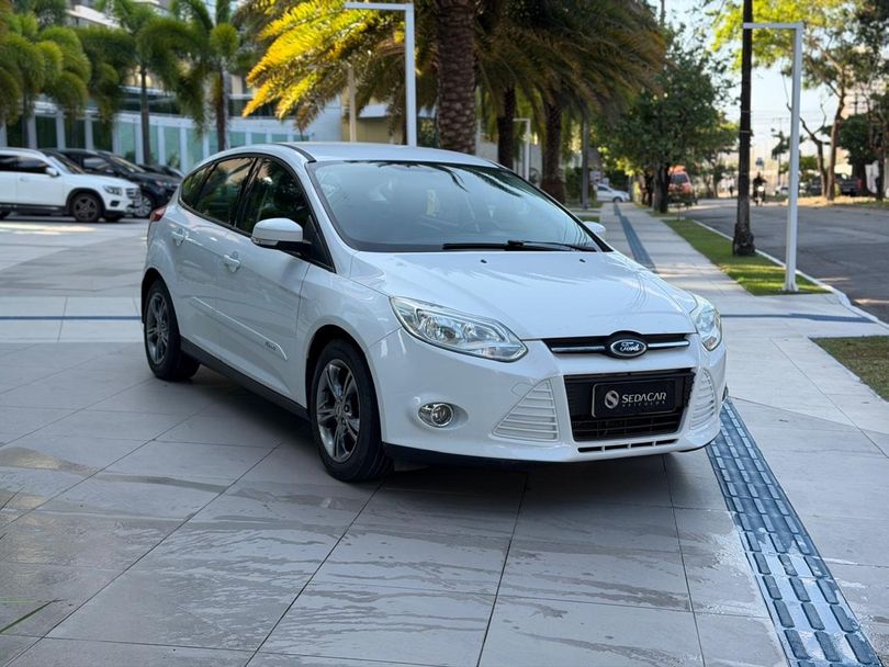 Ford Focus 1.6 S/SE/SE Plus Flex 8V/16V  5p