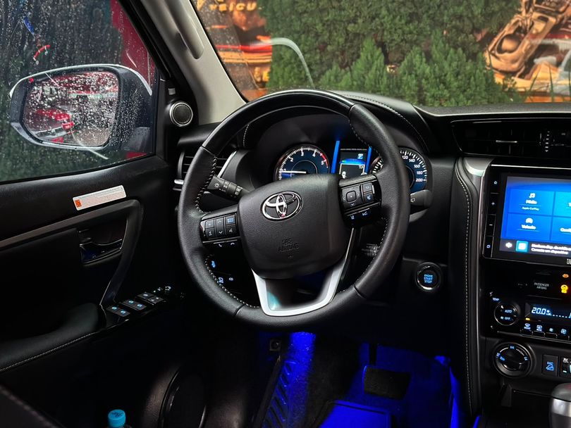 Toyota SRX 2.8 TURBO DIESEL 4X4 AUTOMÁTICO