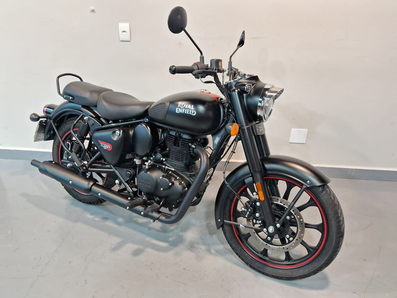 Royal Enfield Classic 350 Dark