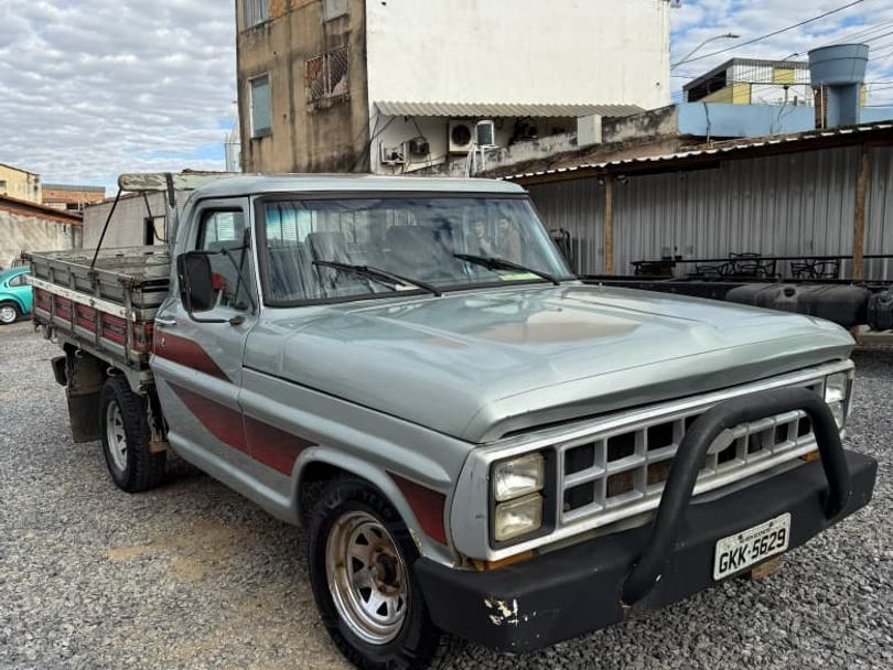 Ford F-1000 CD/Blazer 3.9 Dies.