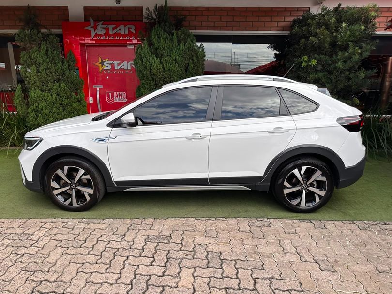 VolksWagen Nivus Highline 1.0 200 TSI Flex Aut.