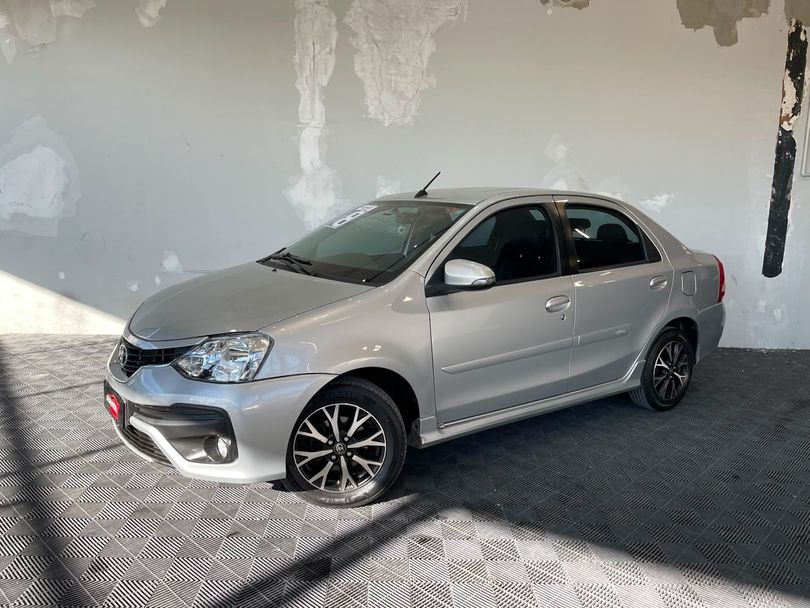 Toyota ETIOS PLATINUM Sed. 1.5 Flex 16V 4p Aut.