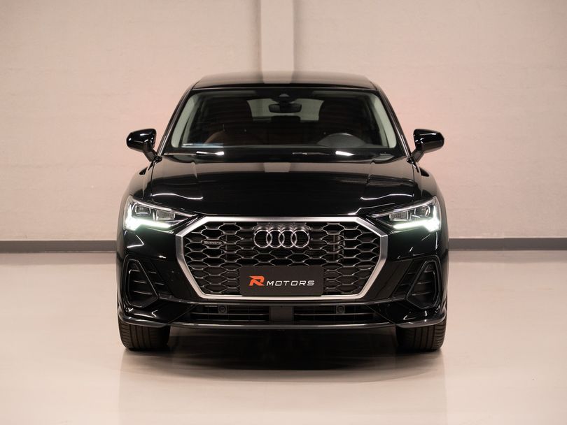Audi Q3 Performance 2.0 TFSI Tiptr. Quattro