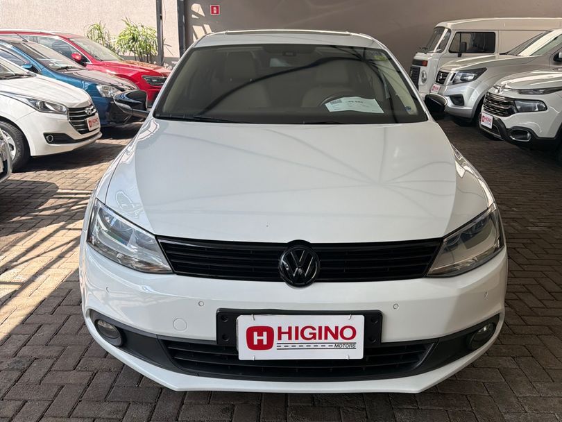 VolksWagen JETTA Comfortline 2.0 T.Flex 8V 4p Tipt.