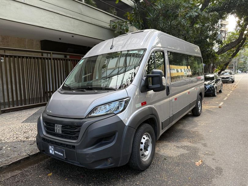 Fiat Ducato Minibus 2.2 Exec. 17L Diesel (E6)