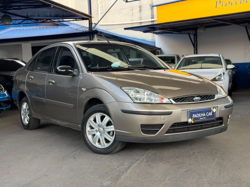 Ford Focus Sedan 1.6/1.6 Flex 8V/16V 4p Mec.