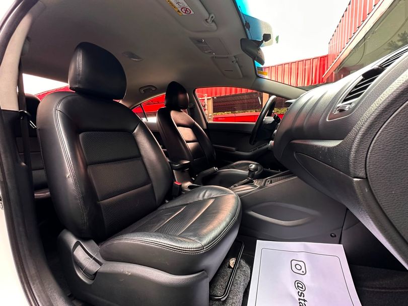 Kia Motors Cerato 1.6 16V  Flex  Aut.