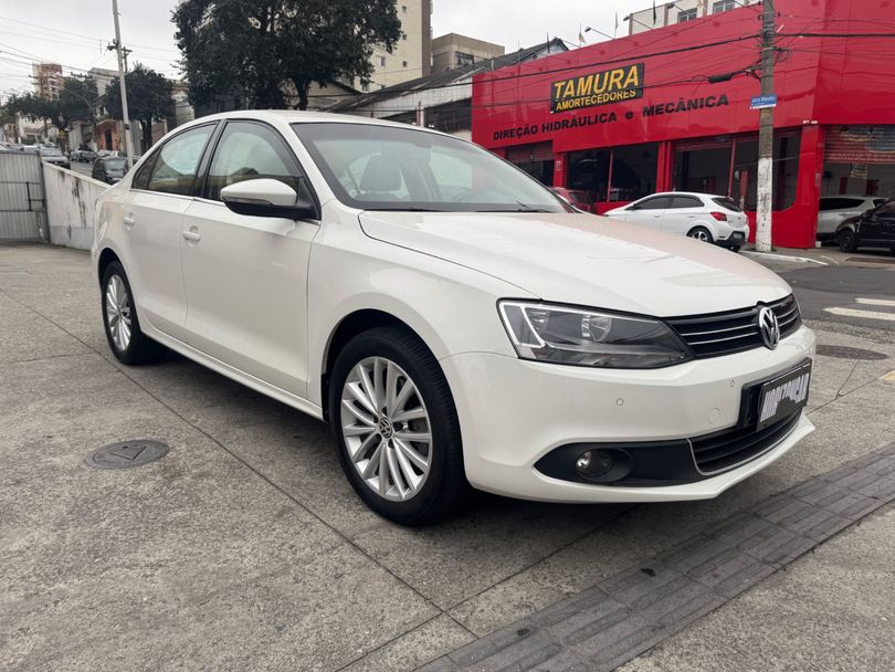 VolksWagen JETTA Highline 2.0 TSI 16V 4p Tiptronic