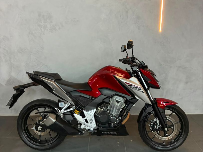 HONDA CB 300F Twister Flex