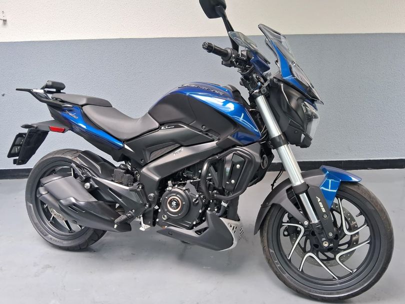 BAJAJ DOMINAR 400 