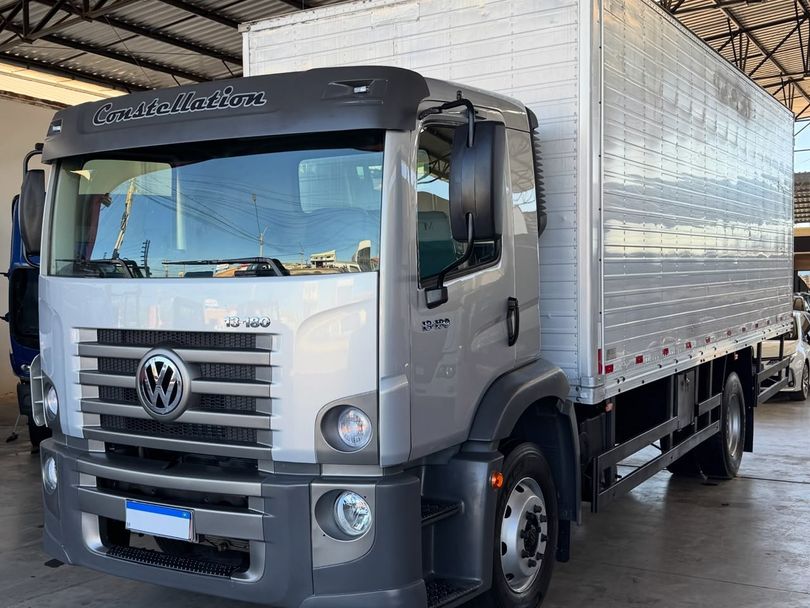 VOLKSWAGEN 13-180 E Constellation 2p (diesel)