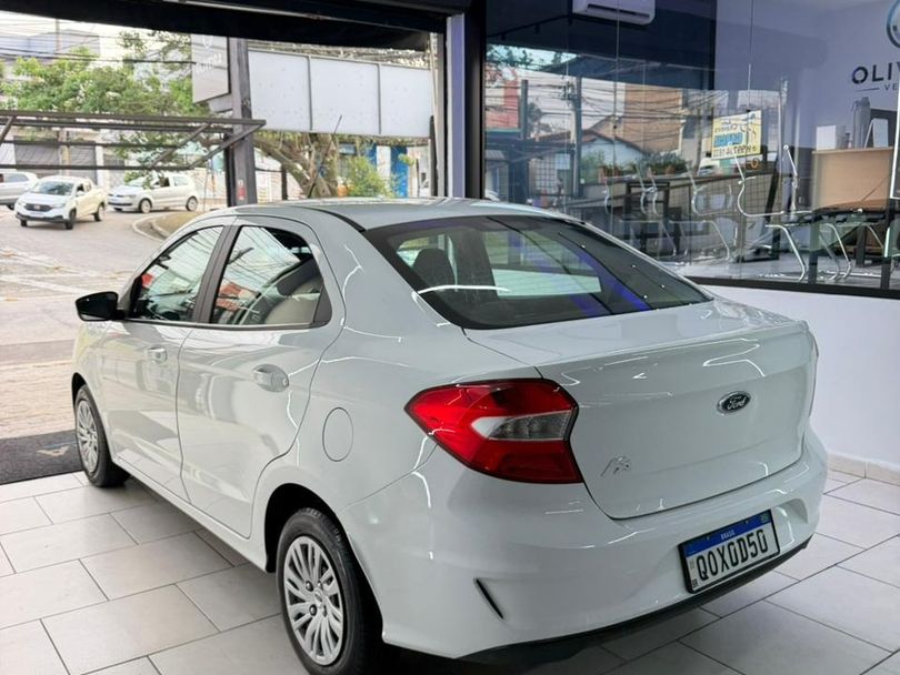 Ford Ka 1.5 Sedan SE 12V Flex 4p Mec.