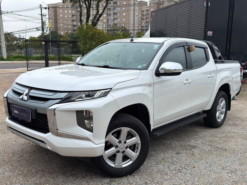 Mitsubishi L200 Triton Sport GLS 2.4 CD Diesel Aut.