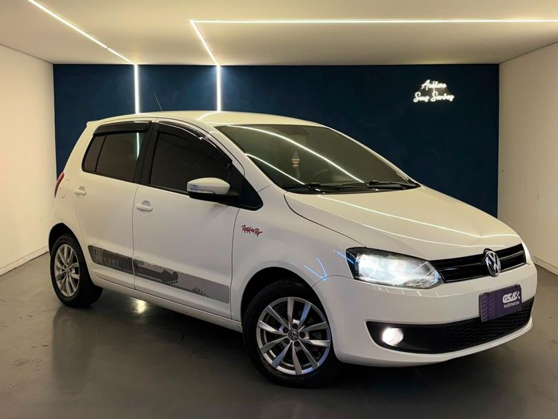 VolksWagen Fox Rock in Rio 1.6 Mi Total Flex 8V 5p