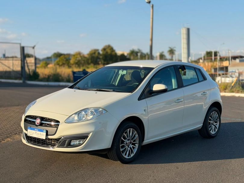 Fiat Bravo ESSENCE 1.8 Flex 16V 5p