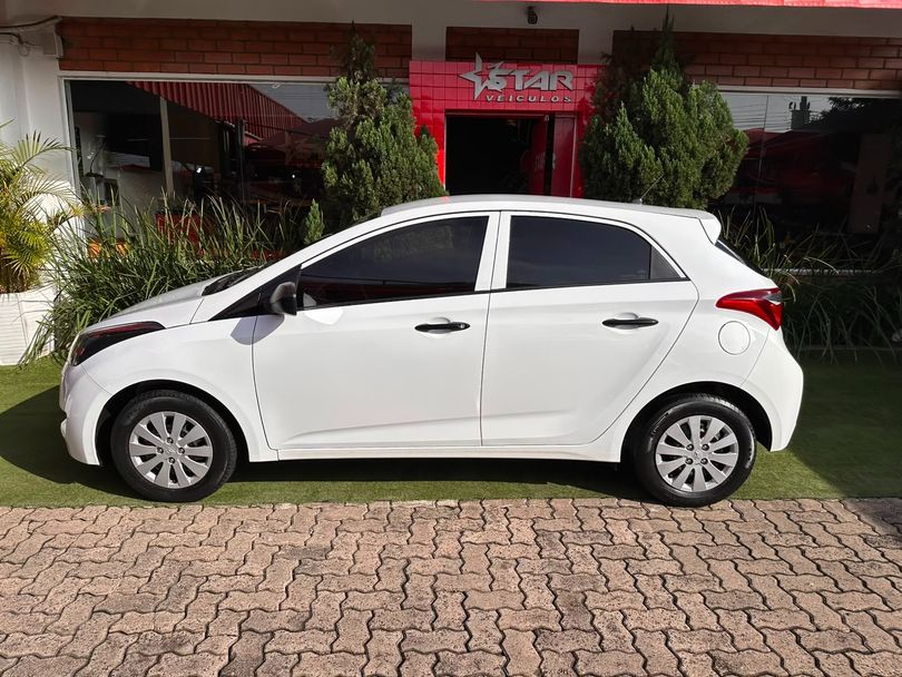 Hyundai HB20 Unique 1.0 Flex 12V Mec.