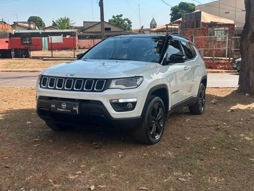 Jeep COMPASS LONGITUDE 2.0 4x4 Dies. 16V Aut.
