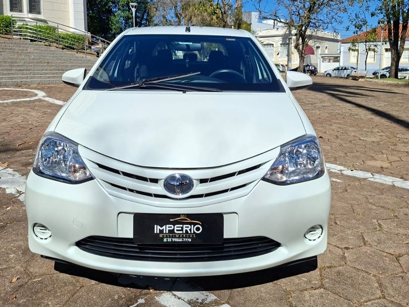 Toyota ETIOS XS 1.5 Flex 16V 5p Mec.