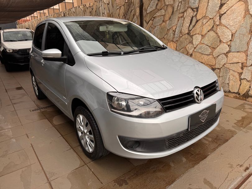VolksWagen Fox 1.6 Mi Total Flex 8V 5p
